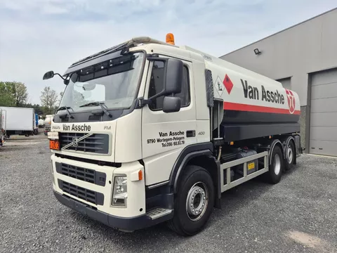 Volvo FM 400 18000L FUEL/CARBURANT - 5 COMP - MANUAL