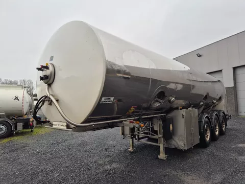 MAISONNEUVE 29000L INSULATED INOX TANK - 2 COMP - PUMP