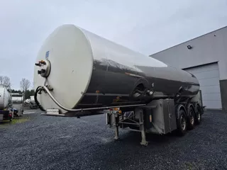 MAISONNEUVE 29000L INSULATED INOX TANK - 1 COMP - PUMP