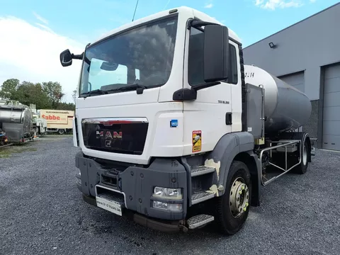 MAN TGS 18.360 11000L INOX TANK INSULATED - 2 COMP