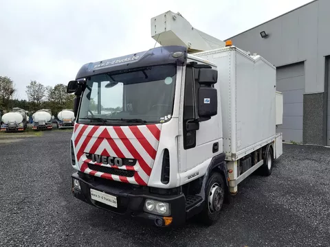 Iveco EuroCargo 120 120E18 + COMET 151TAL (15 m)