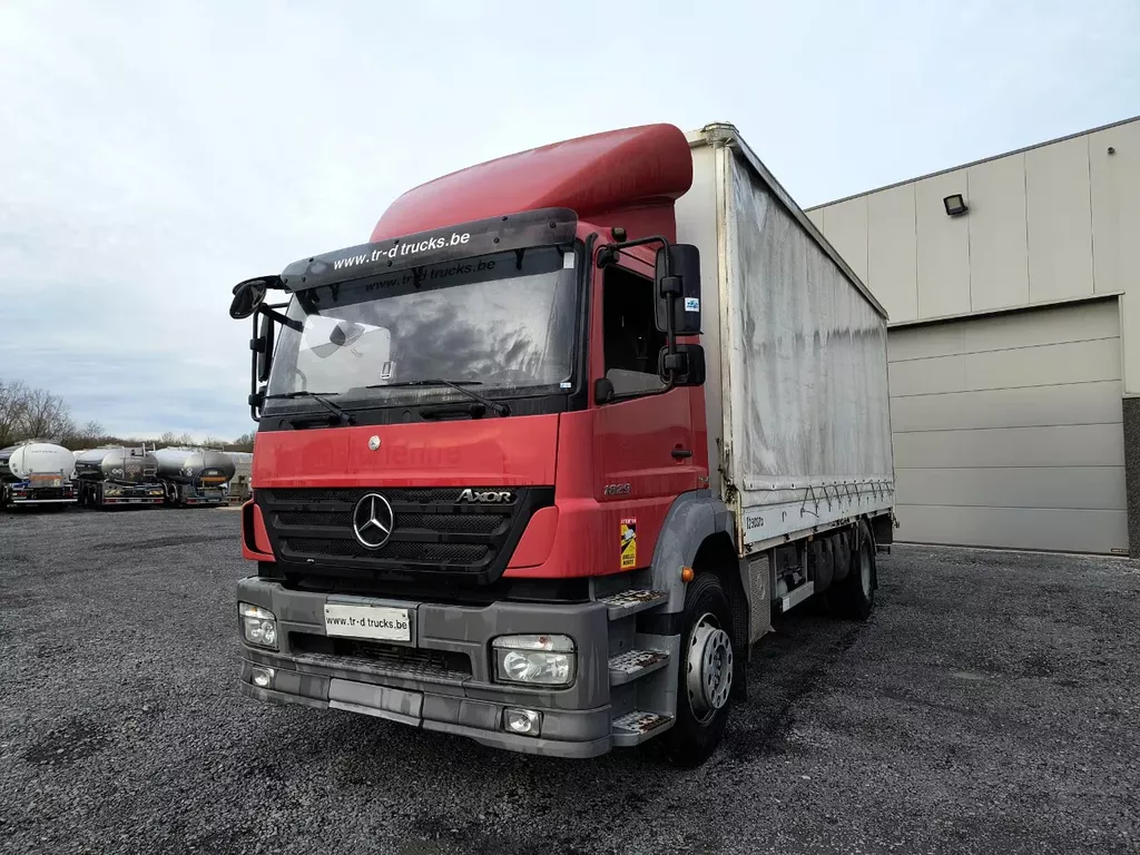 Mercedes-Benz Axor 1829 + D'HOLLANDIA 2000 KG