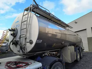 MAISONNEUVE 25000L INSULATED INOX TANK