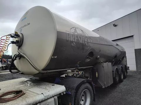 MAISONNEUVE 29000L INSULATED INOX TANK - PUMP - SAMPLE