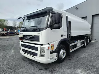 Volvo FM 370 18000L FUEL/CARBURANT - 5 COMP